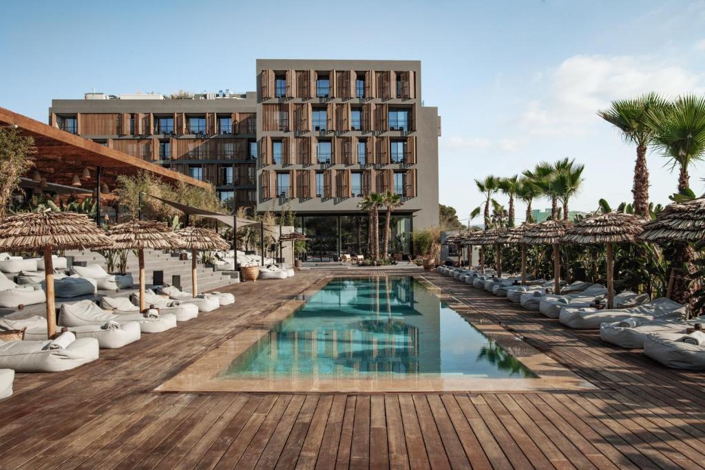 Hotel a Sant Antoni De Portmany con caricabatterie per auto elettriche