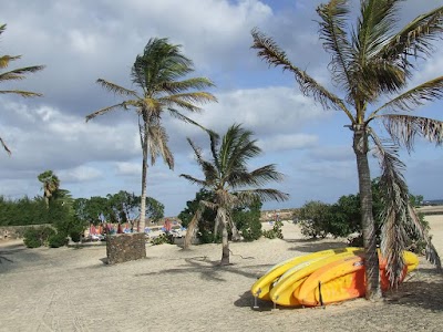Hotel a Costa Teguise con caricabatterie per auto elettriche