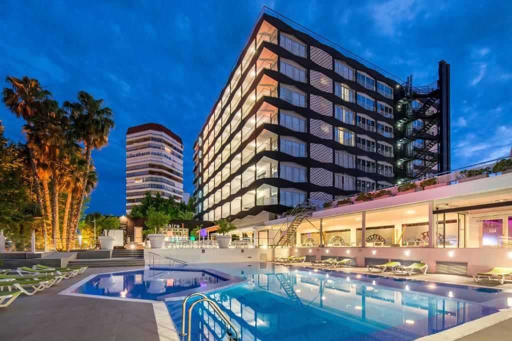 Hotel a Benidorm con caricabatterie per auto elettriche