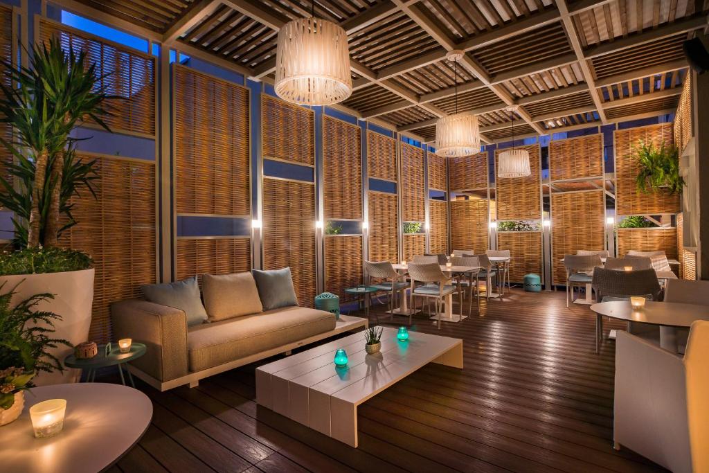 Hotel a Figueres con caricabatterie per auto elettriche