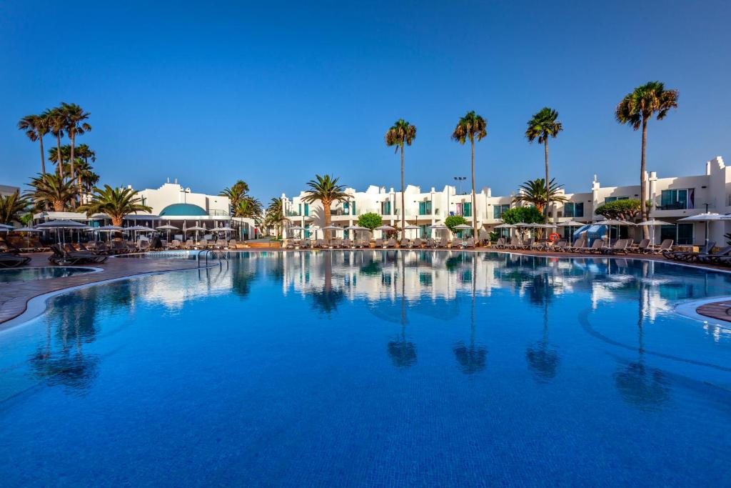 Hotel a Tres Islas con caricabatterie per auto elettriche