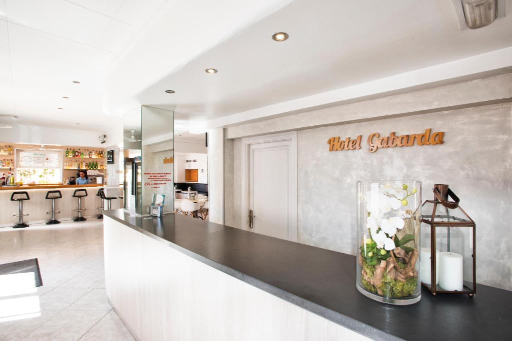 Hotel a Torrenova con caricabatterie per auto elettriche