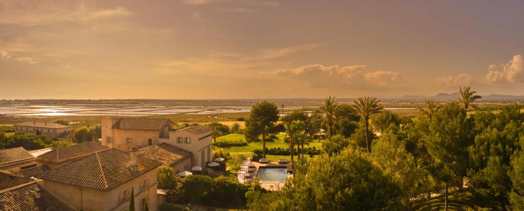Hotel a Campos con caricabatterie per auto elettriche