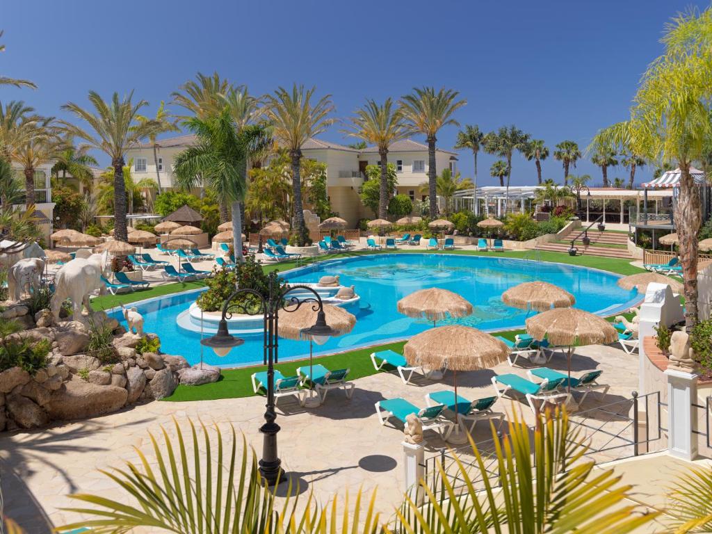 Hotel a Playa De Los Cristianos con caricabatterie per auto elettriche