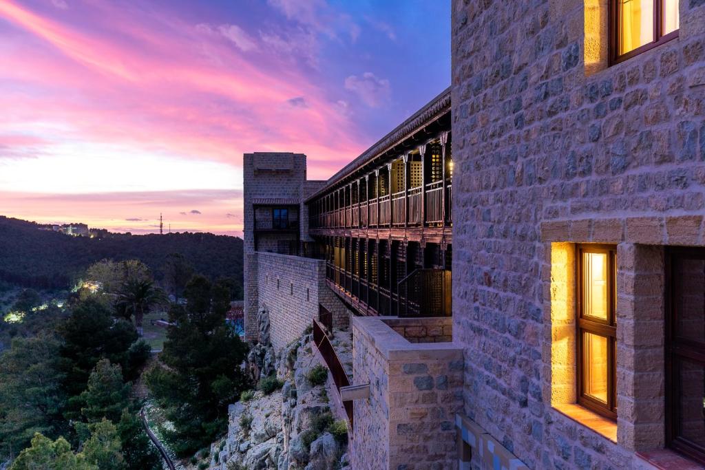 Hotel a Jaén con caricabatterie per auto elettriche