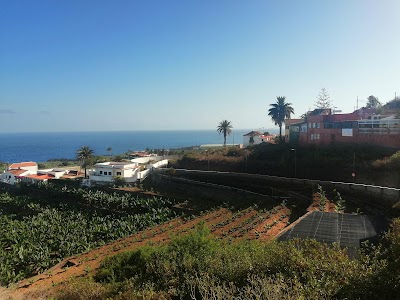 Hotel a El Guincho con caricabatterie per auto elettriche