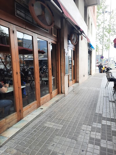 Hotel a El Volcan con caricabatterie per auto elettriche