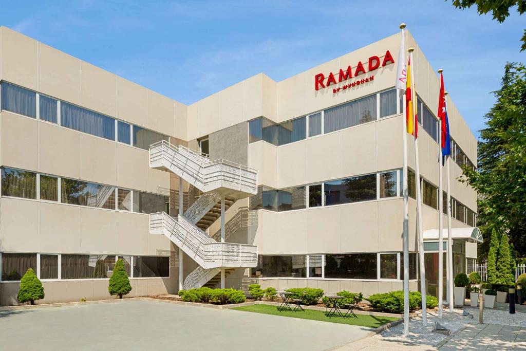 Hotels a Finca Valdeloshielos amb carregadors per a cotxes elèctrics