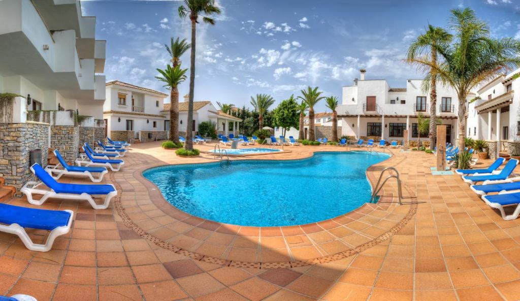 Hotel a La Zarzuela con caricabatterie per auto elettriche