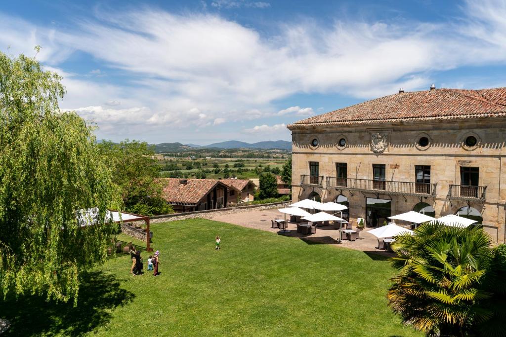 Hotel a Zerio con caricabatterie per auto elettriche
