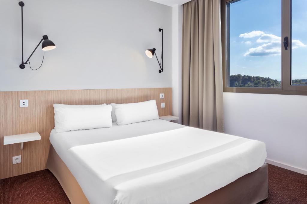 Hotel a Sant Cugat Del Vallés con caricabatterie per auto elettriche