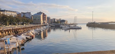 Hotel a Foz con caricabatterie per auto elettriche