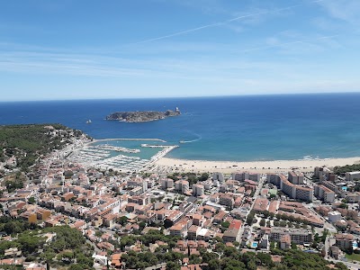 Hotel a L' Estartit con caricabatterie per auto elettriche