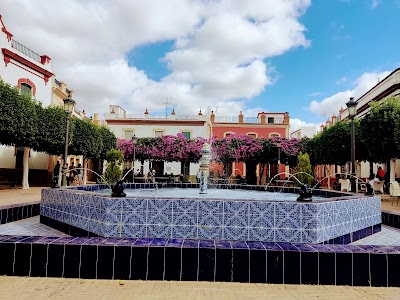 Hotel a La Algaba con caricabatterie per auto elettriche