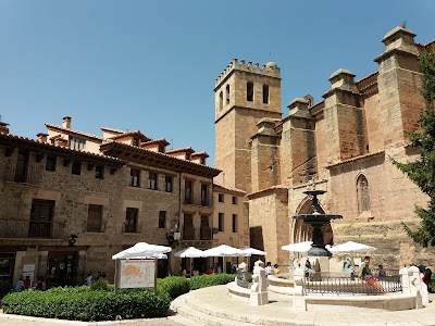 Hotel a Mora De Rubielos con caricabatterie per auto elettriche