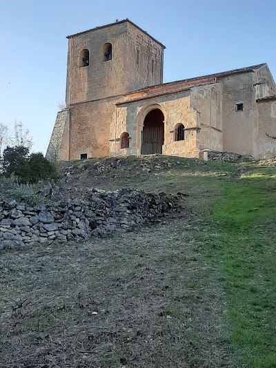 Hotel a Navares De Las Cuevas con caricabatterie per auto elettriche