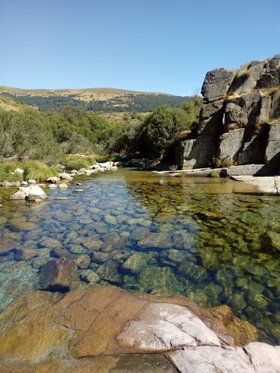 Hotel a Navarredonda De Gredos con caricabatterie per auto elettriche