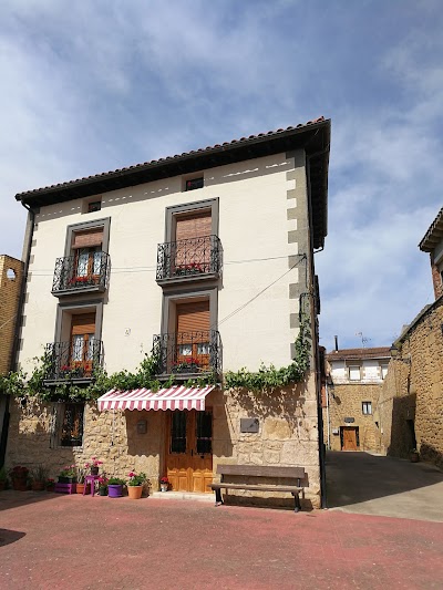 Hotel a Paganos con caricabatterie per auto elettriche
