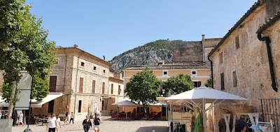 Hotel a PollenÇa con caricabatterie per auto elettriche