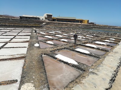 Hotel a Salinas Del Carmen con caricabatterie per auto elettriche