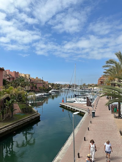Hotel a Sotogrande con caricabatterie per auto elettriche