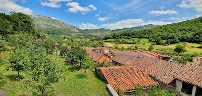 Hotel a Villamorey con caricabatterie per auto elettriche